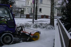 Winterdienst auf Bürgersteig Bad Oeynhausen