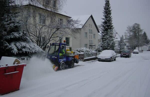 Winterdienst auf Bürgersteig Bad Oeynhausen