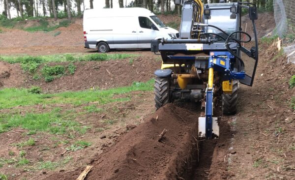 Fräsen Zuleitung PV Windrad Wasserkraftanlage