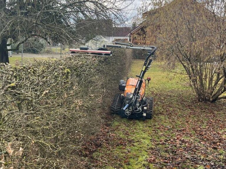 Heckenpflege auf Campingplätzen